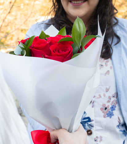 Bouquet con 12 Rosas - Flores a Domicilio 4