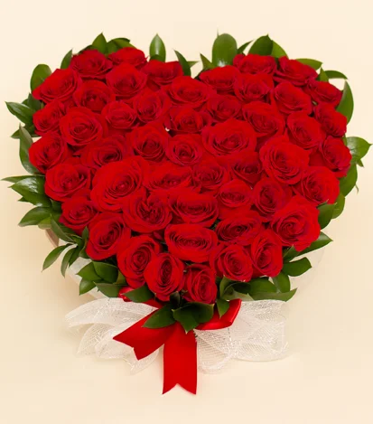estuche 50 rosas - flores a domicilio  1